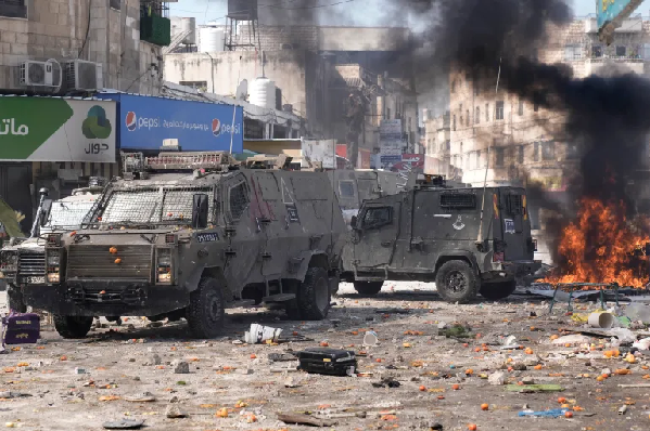 Israel and Palestinians agree steps to curb violence